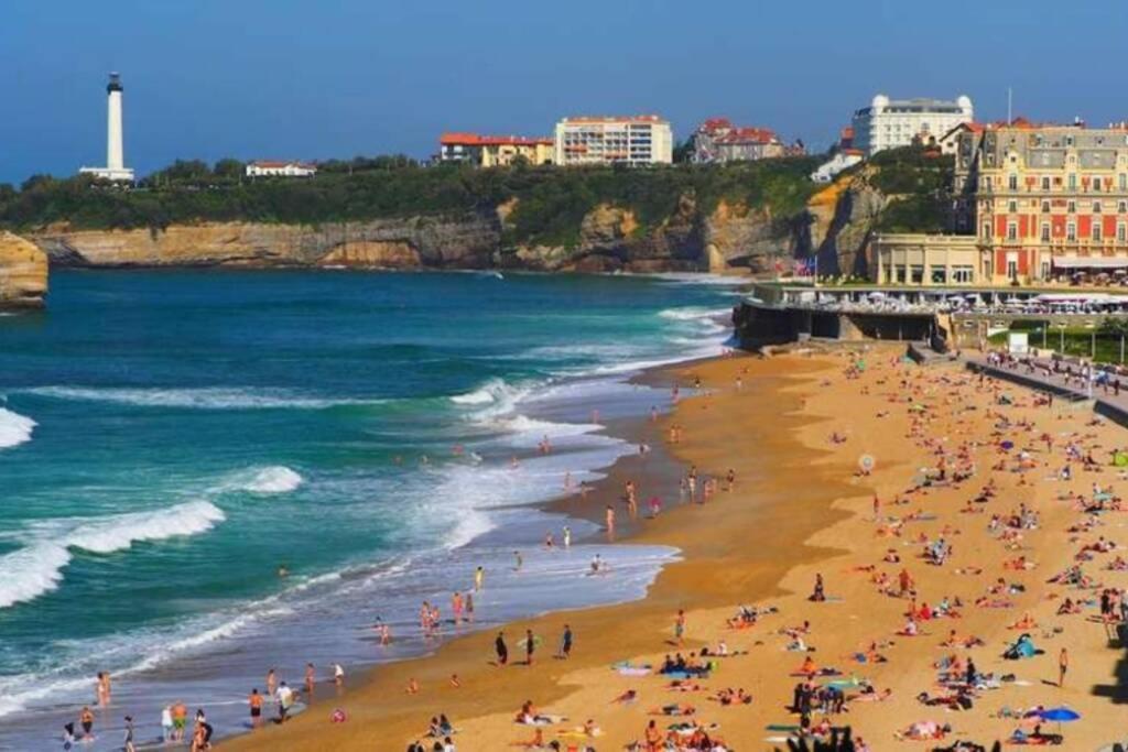 Exceptionnel : Hypercentre Biarritz T2 Avec Patio Apartment Ngoại thất bức ảnh